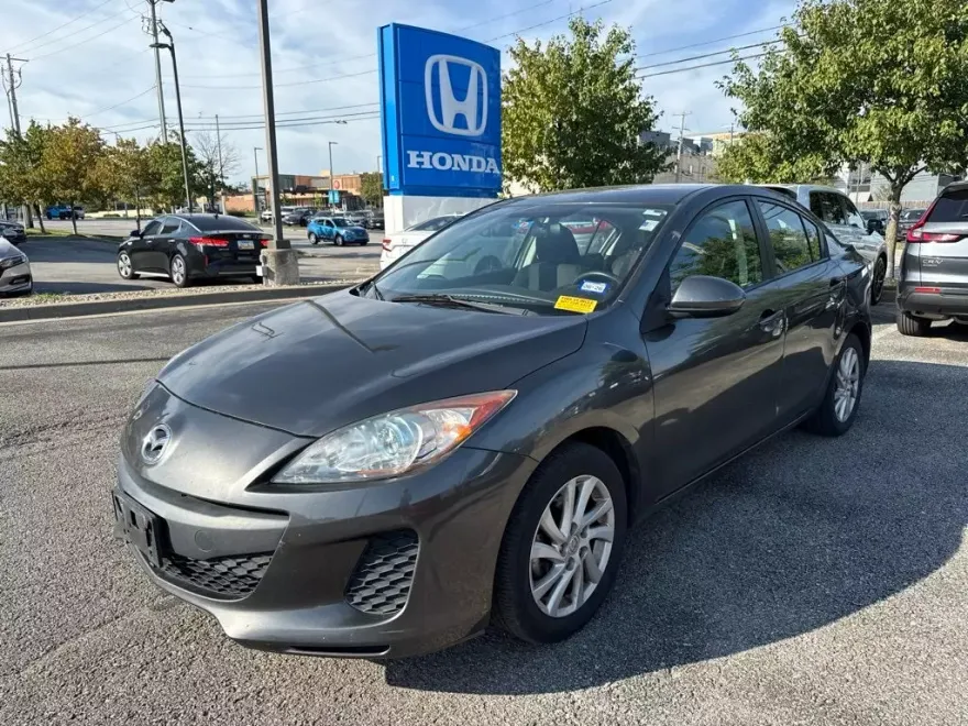 2012 Mazda Mazda3 Touring photo 1
