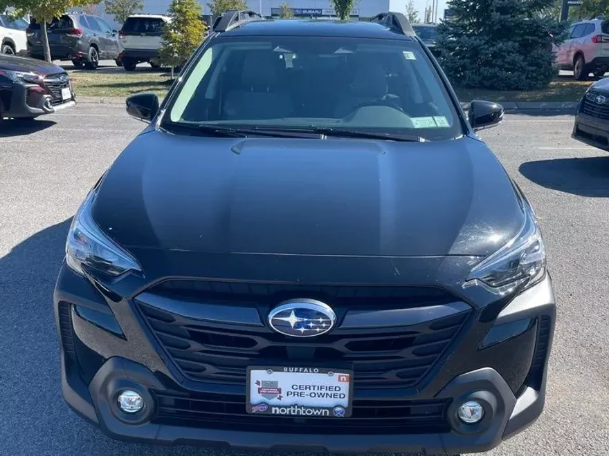 2025 Subaru Outback Premium photo 1