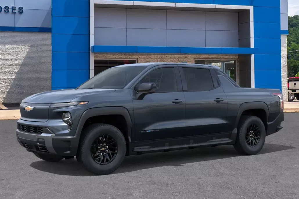 2026 Chevrolet Silverado EV LT photo 1