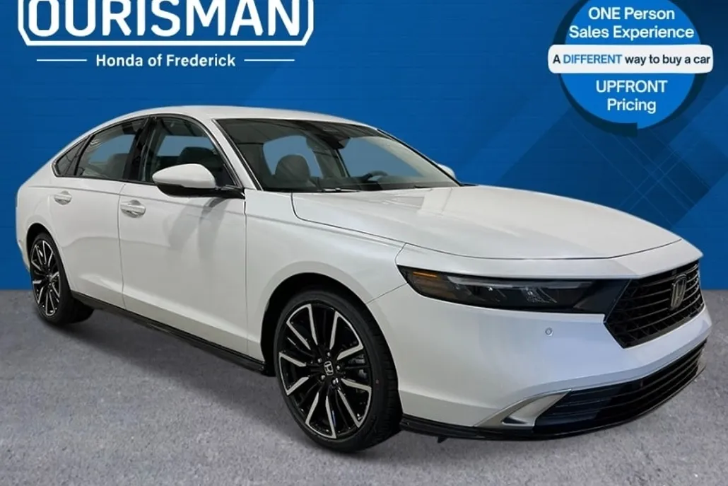 2025 Honda Accord Hybrid Touring photo 1
