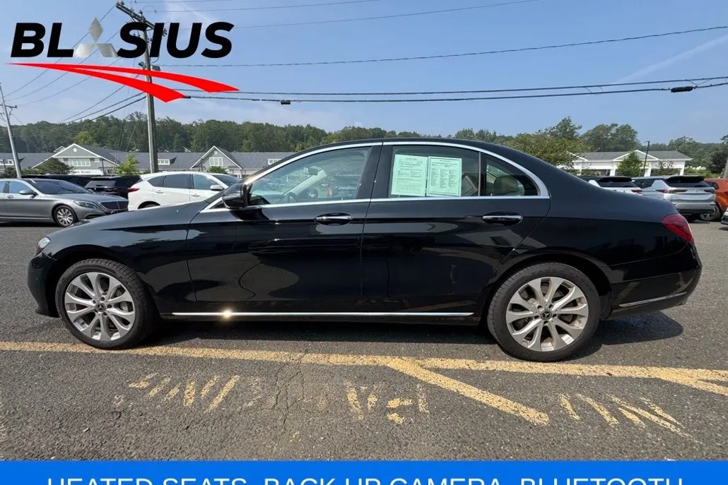 2018 Mercedes Benz E 400 4MATIC photo 1
