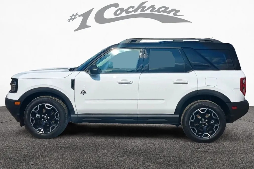 2025 Ford Bronco Sport Outer Banks photo 1