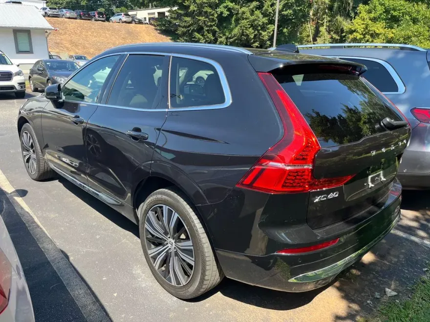 2022 Volvo XC60 Inscription photo 1