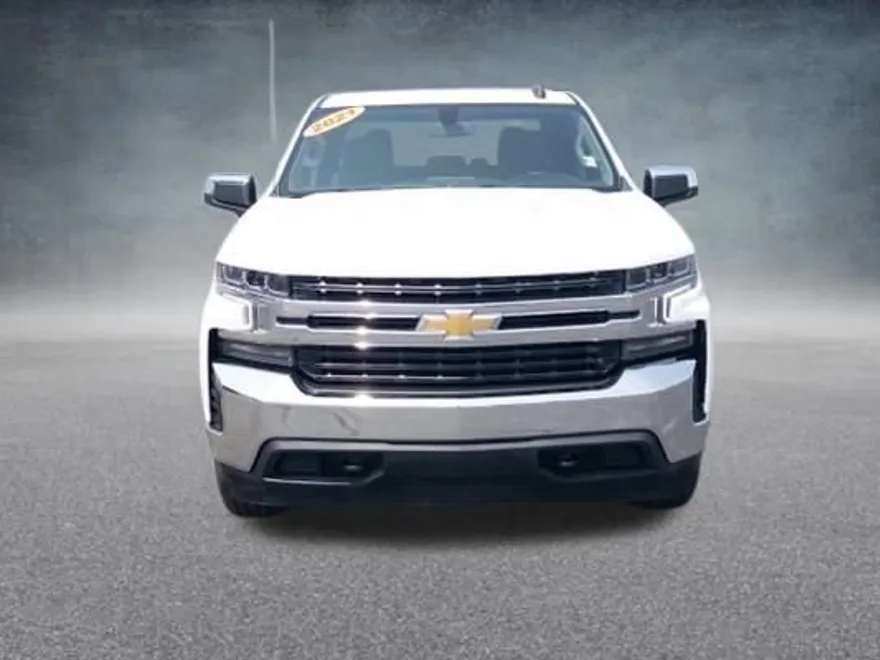 2021 Chevrolet Silverado 1500 LT photo 1