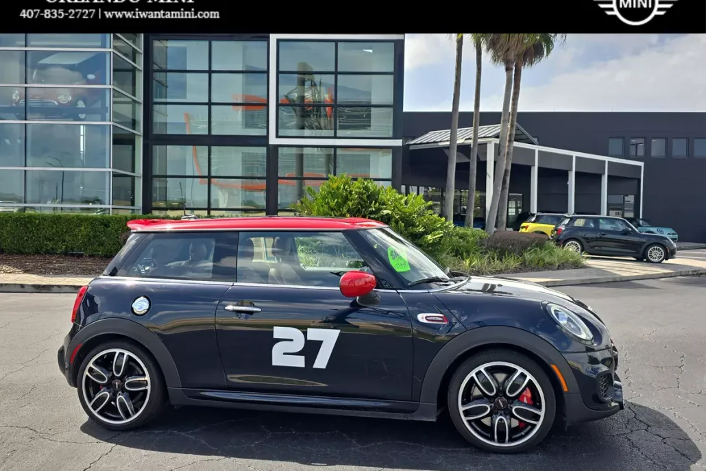 2021 Mini Cooper 2 Door Hardtop photo 1
