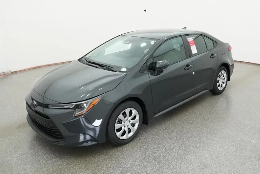 2026 Toyota Corolla LE photo 1
