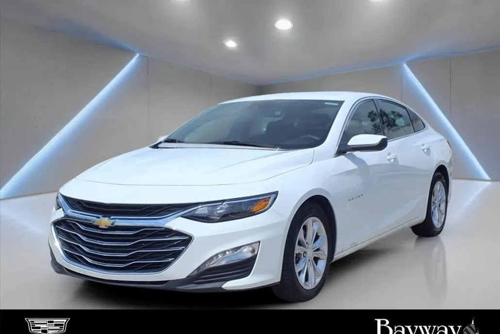 2023 Chevrolet Malibu 1LT photo 1