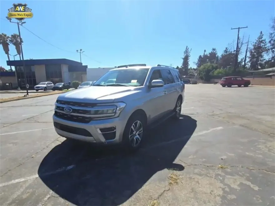 2024 Ford Expedition Limited photo 1