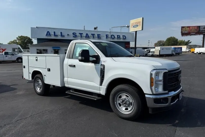 2024 Ford F-350 photo 1