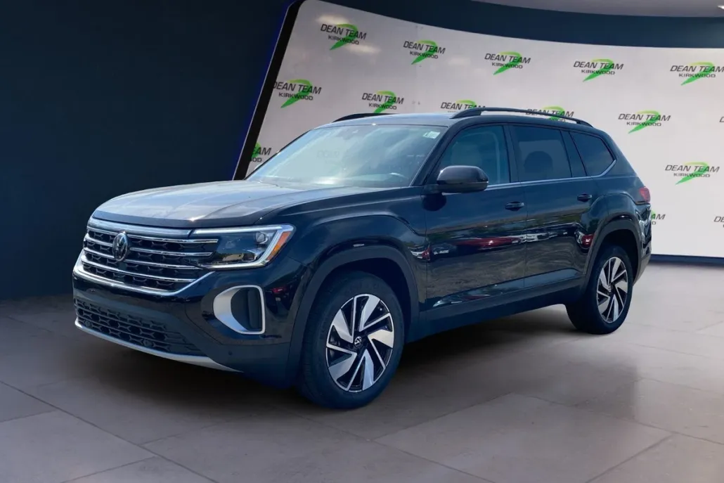 2026 Volkswagen Atlas SE Technology photo 1