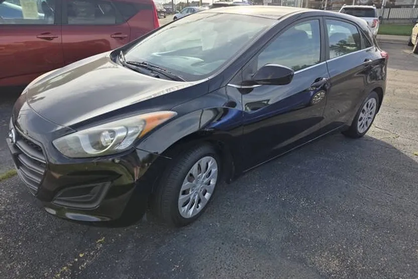 2016 Hyundai Elantra GT photo 1