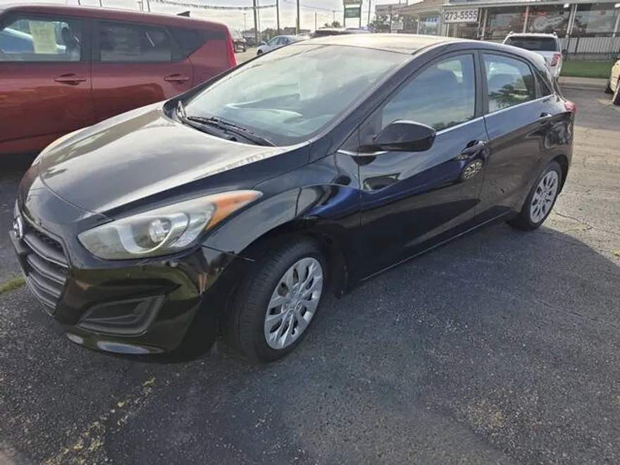 2016 Hyundai Elantra GT photo 1