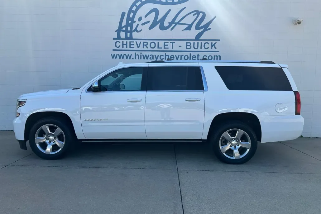 2020 Chevrolet Suburban Premier photo 1