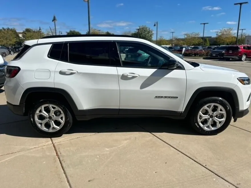 2025 Jeep Compass Limited photo 1