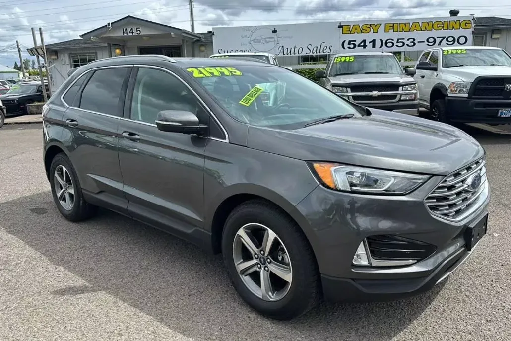 2019 Ford Edge SEL Sport photo 1
