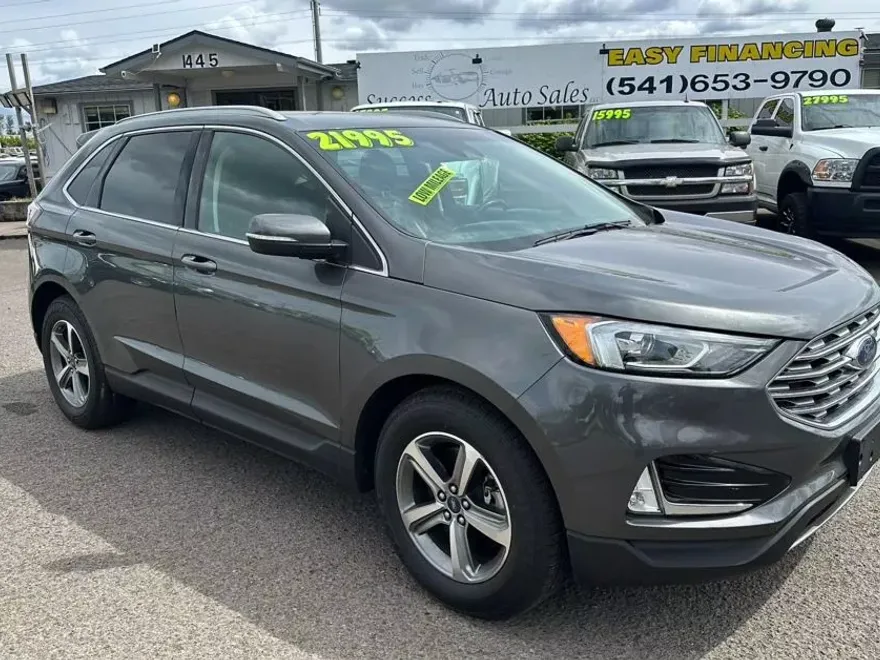 2019 Ford Edge SEL Sport photo 1