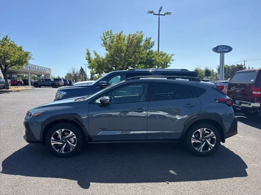 2024 Subaru Crosstrek Premium photo 1