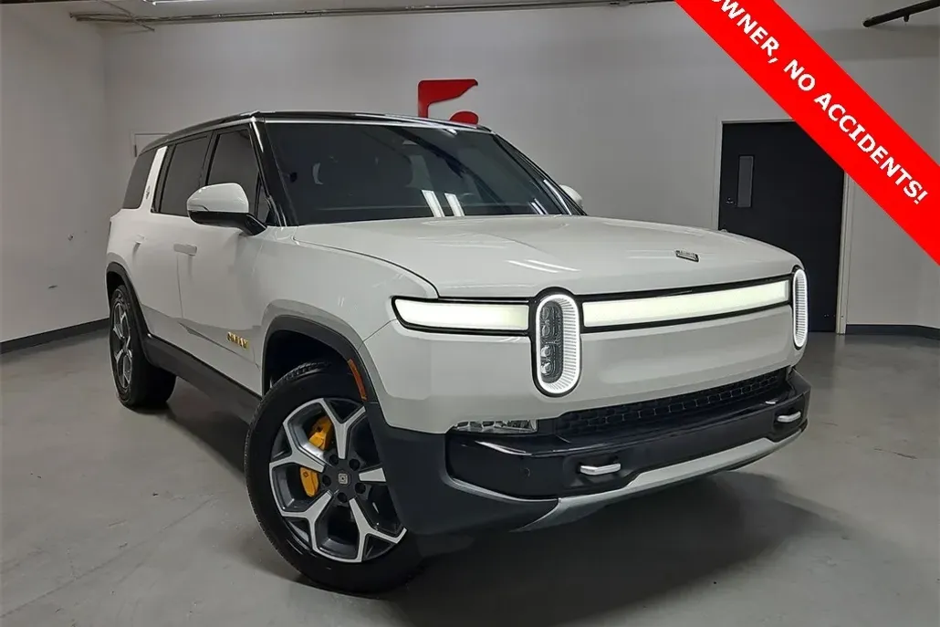 2023 Rivian R1S Adventure photo 1