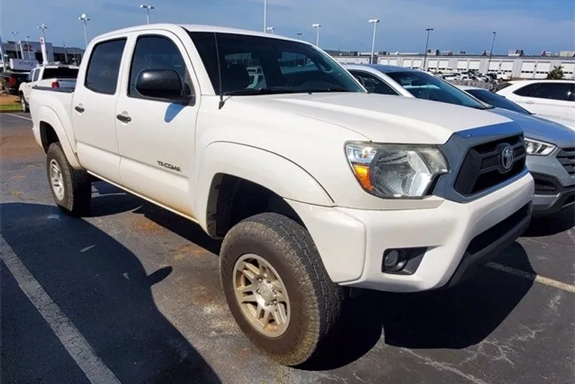 2015 Toyota Tacoma PreRunner photo 1