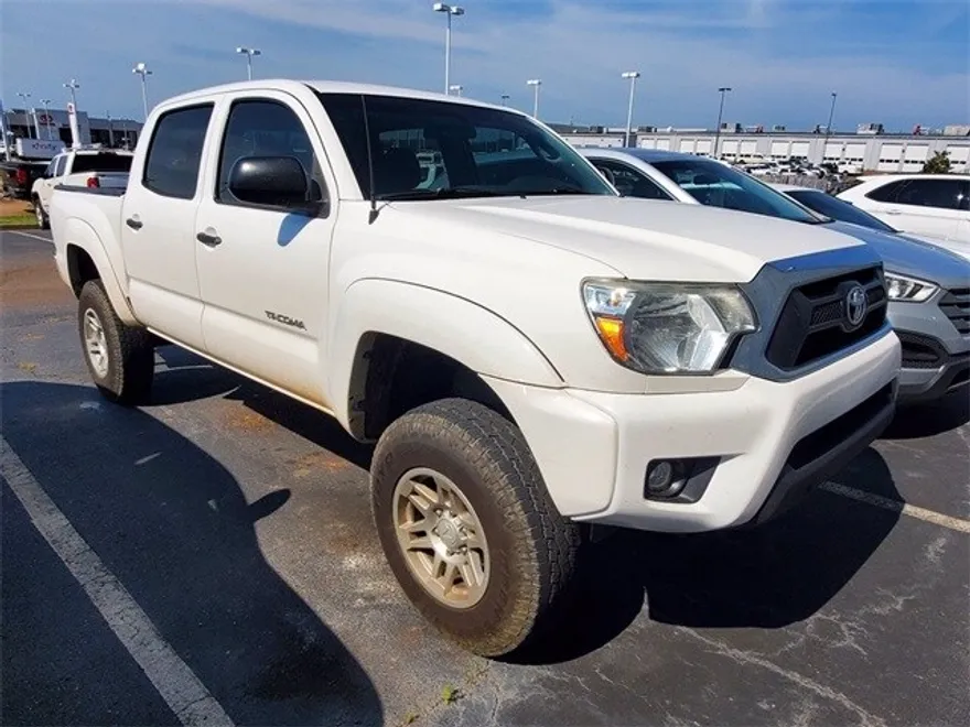 2015 Toyota Tacoma PreRunner photo 1