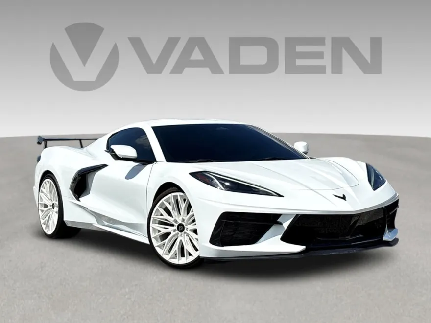 2024 Chevrolet Corvette Stingray 1LT photo 1
