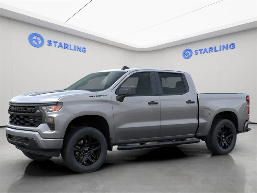 2025 Chevrolet Silverado 1500 Custom photo 1