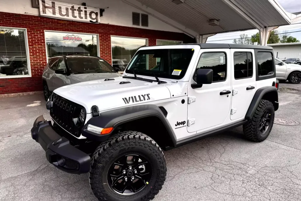 2025 Jeep Wrangler Willys photo 1