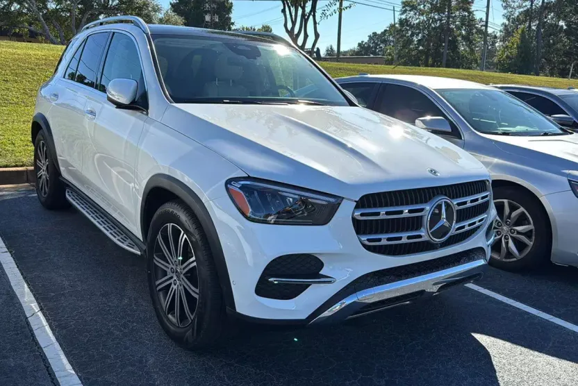 2024 Mercedes Benz GLE 450 photo 1