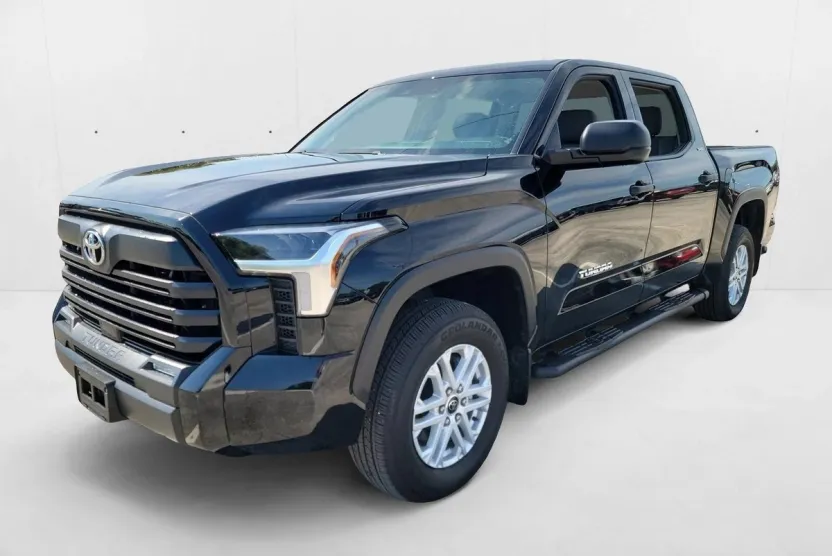 2024 Toyota Tundra SR5 photo 1