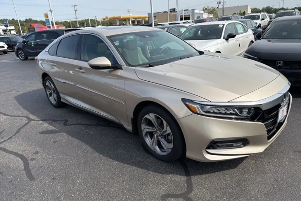 2019 Honda Accord EX-L photo 1