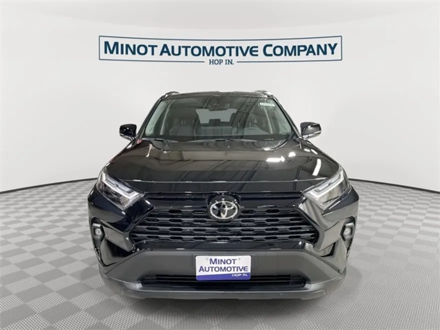 2025 Toyota RAV4 XLE Premium photo 1