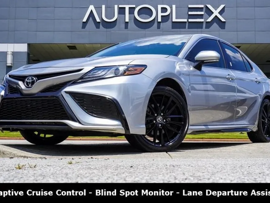 2021 Toyota Camry XSE photo 1