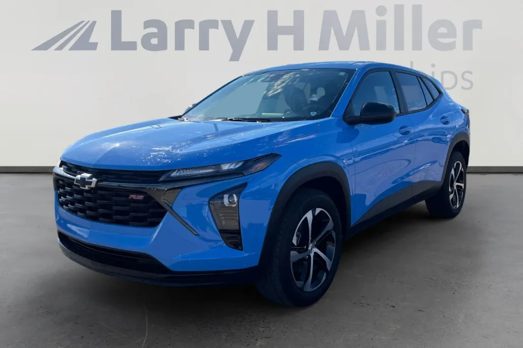 2024 Chevrolet Trax photo 1