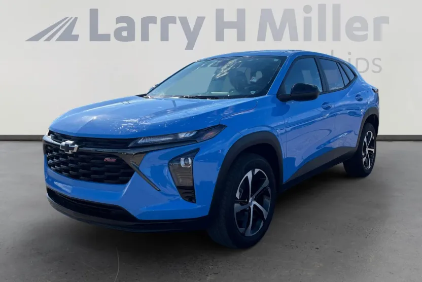 2024 Chevrolet Trax photo 1