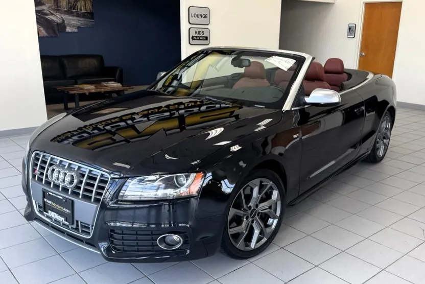 2011 Audi S5 Prestige photo 1