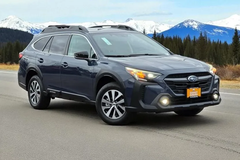 2023 Subaru Outback Premium photo 1