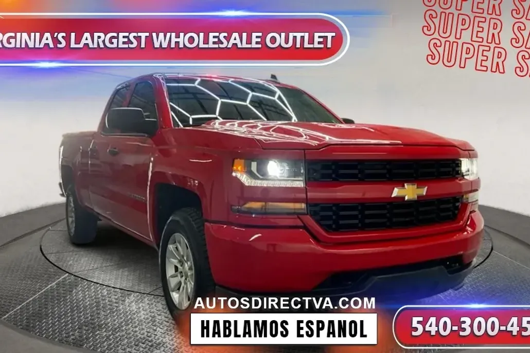 2017 Chevrolet Silverado 1500 Custom photo 1