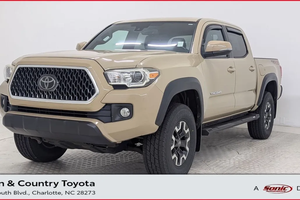 2018 Toyota Tacoma TRD photo 1