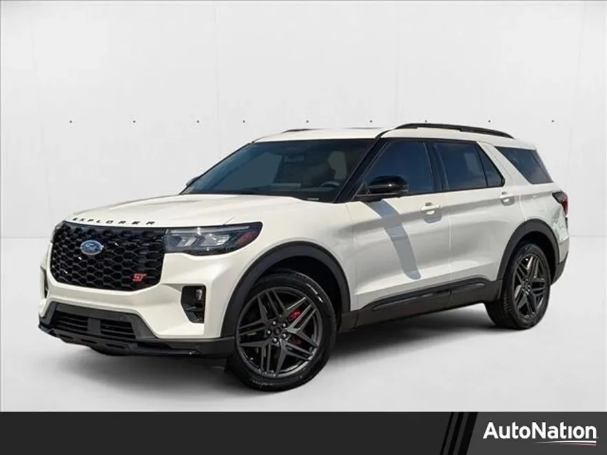 2025 Ford Explorer ST photo 1