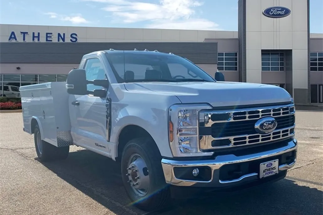 2024 Ford F-350 photo 1