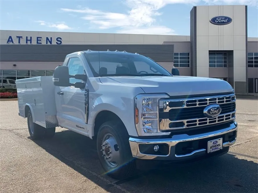 2024 Ford F-350 photo 1