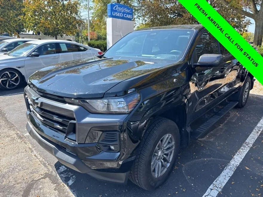 2024 Chevrolet Colorado LT photo 1