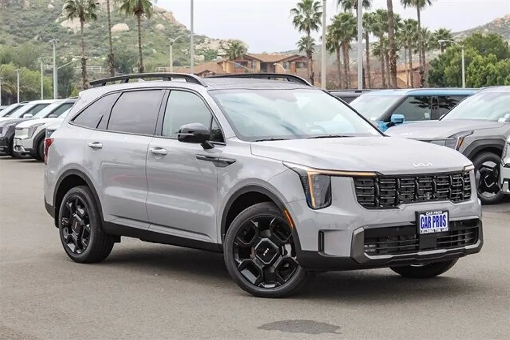 2025 Kia Sorento X-Line EX photo 1