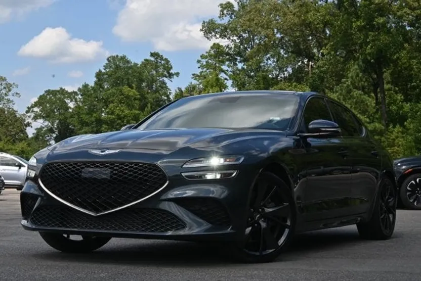 2023 Genesis G70 3.3T photo 1