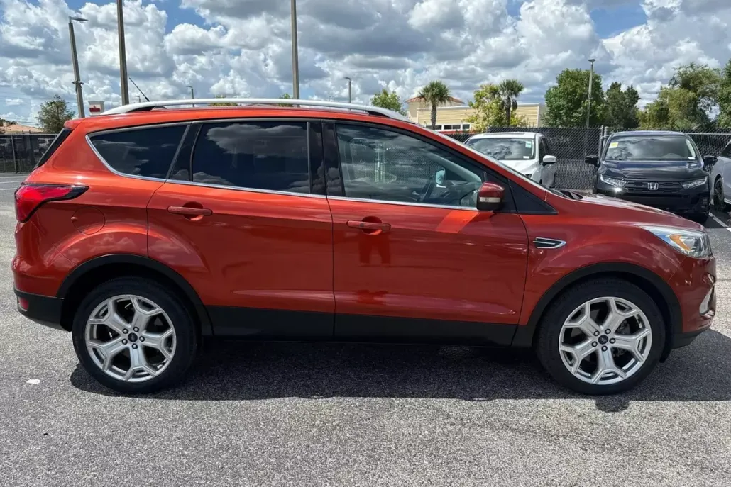 2019 Ford Escape Titanium photo 1
