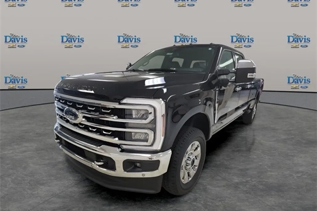 2024 Ford F-250 Lariat photo 1