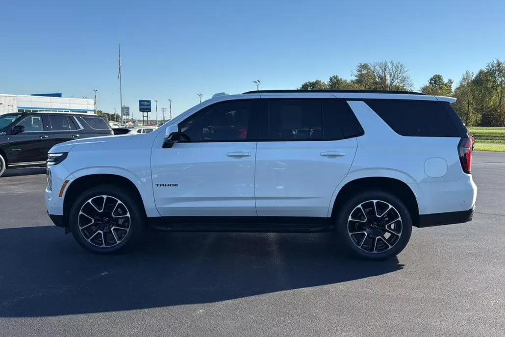 2025 Chevrolet Tahoe RST photo 1