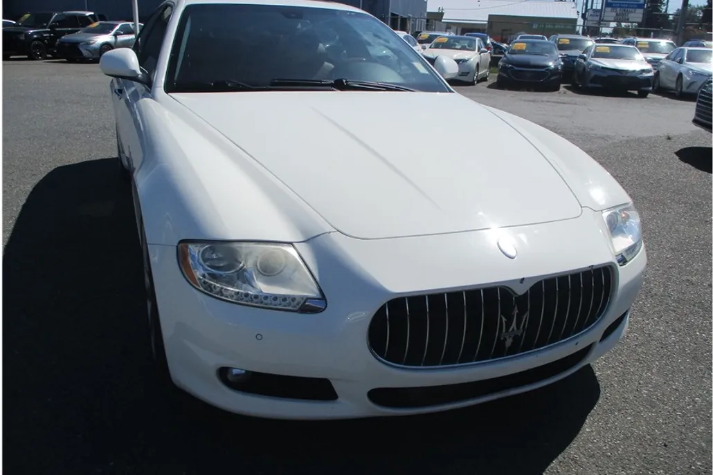 2009 Maserati Quattroporte Sport GT S photo 1