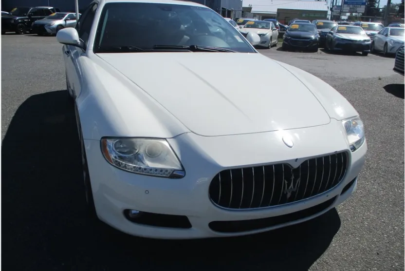2009 Maserati Quattroporte Sport GT S photo 1