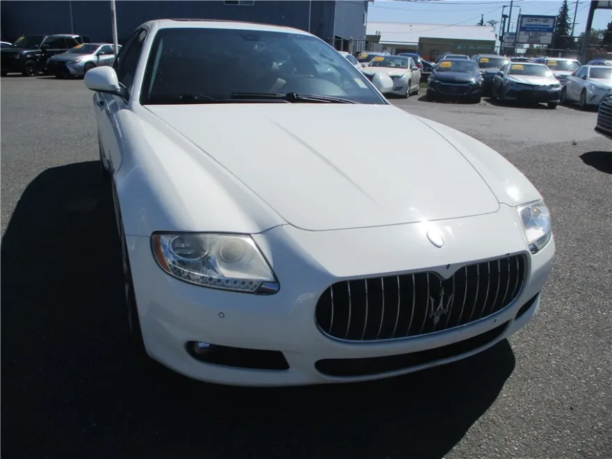 2009 Maserati Quattroporte Sport GT S photo 1